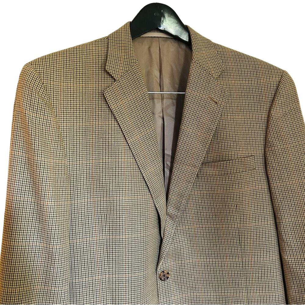 Burberry Mens Sport Coat Blazer Tan and Brown Plaid Wool Classic Size 44R Luxury